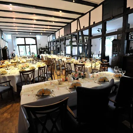 Avoessel Hotel